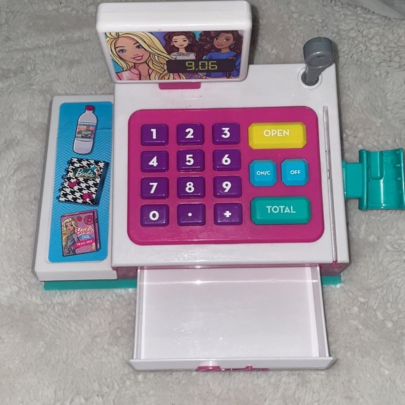 Barbie cash register & BNWT Hello Kitty bucket hat - Picture 4 of 5